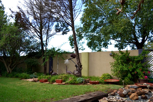 Two bedroom self catering unit with garden area